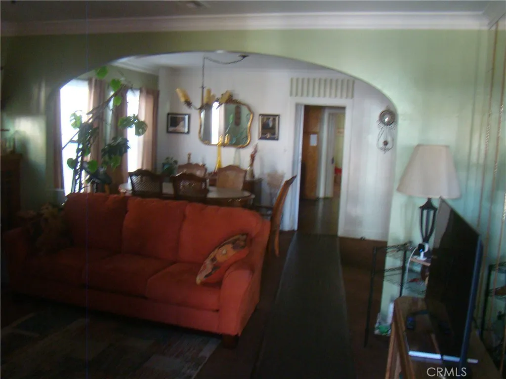 812 W 103rd, Los Angeles, California 90044 home-pic-2