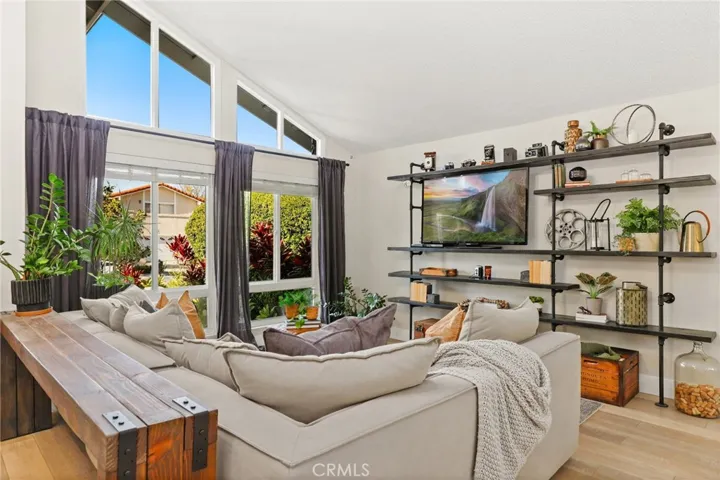 23962 Warsaw, Mission Viejo, California 92691