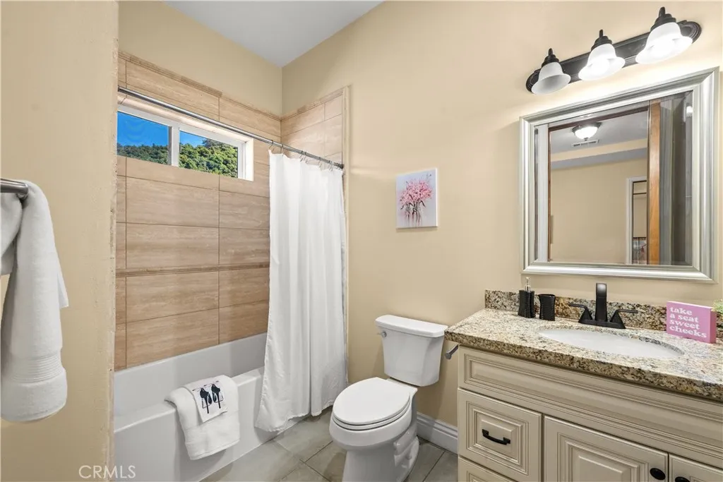 25700 El Chaval Place, Temecula, California 92590 home-pic-33
