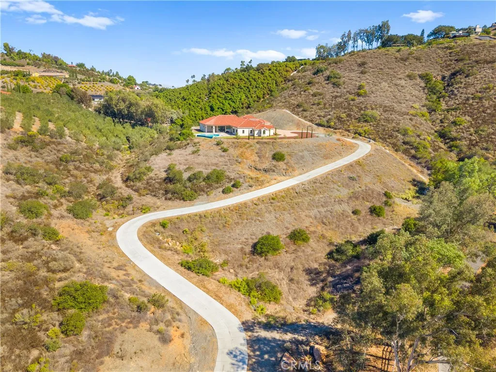 25700 El Chaval Place, Temecula, California 92590 home-pic-60
