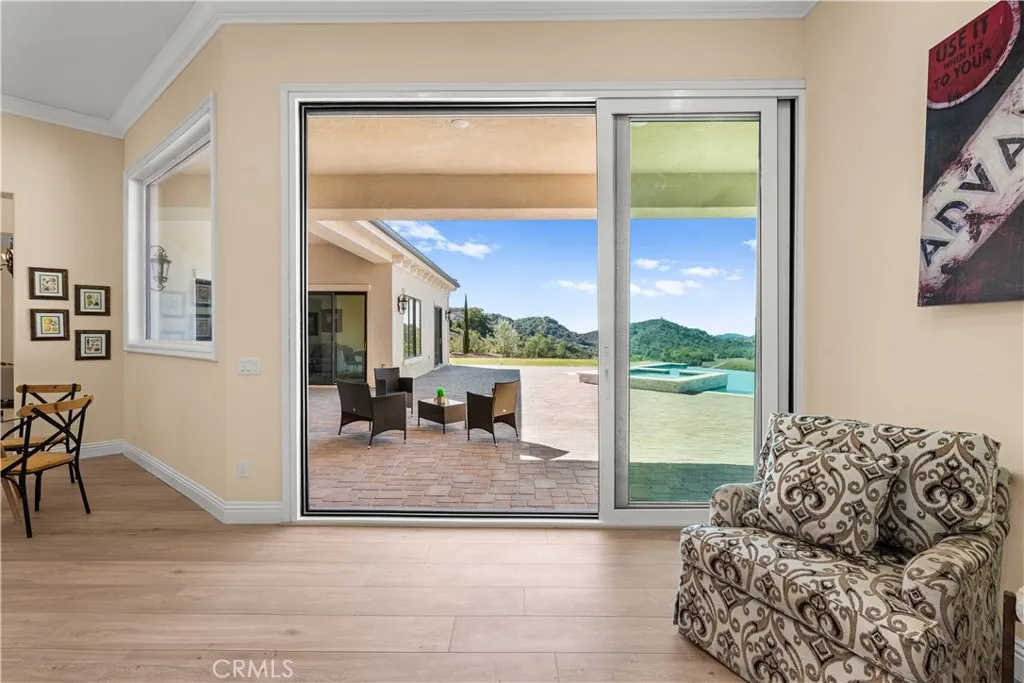 25700 El Chaval Place, Temecula, California 92590 home-pic-24