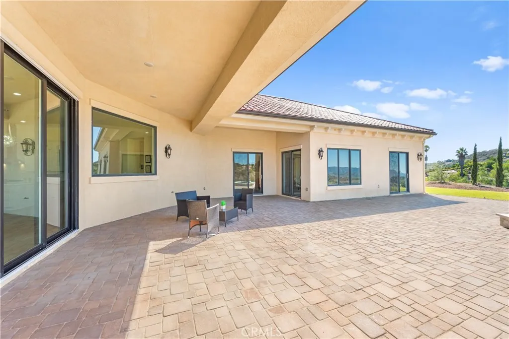 25700 El Chaval Place, Temecula, California 92590 home-pic-56