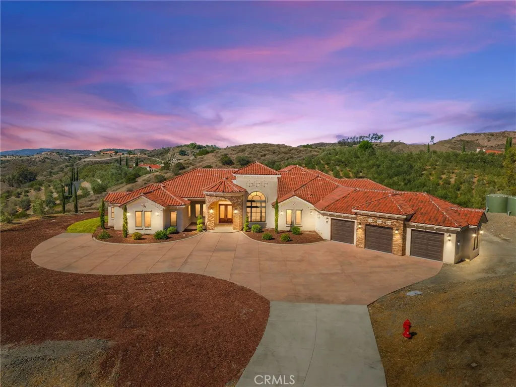 25700 El Chaval Place, Temecula, California 92590 home-pic-1