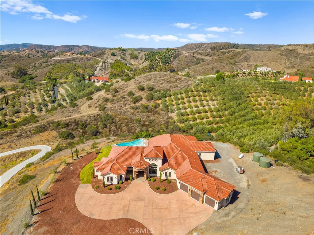 25700 El Chaval Place, Temecula, California 92590 home-pic-9