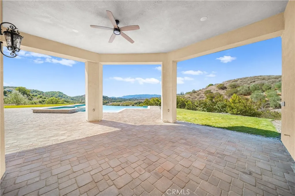 25700 El Chaval Place, Temecula, California 92590 home-pic-55