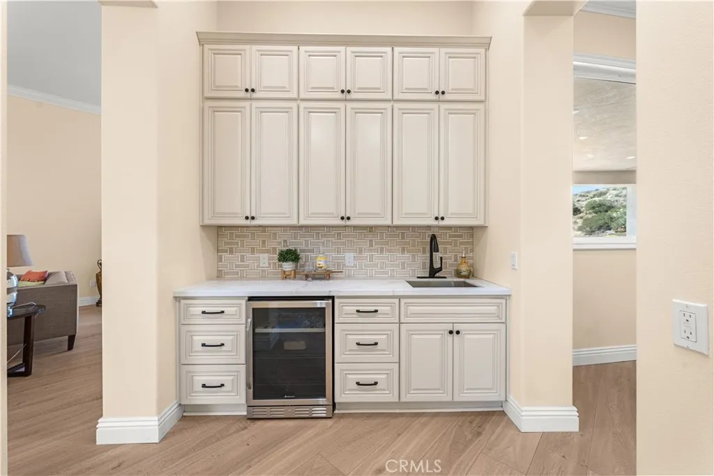 25700 El Chaval Place, Temecula, California 92590 home-pic-18