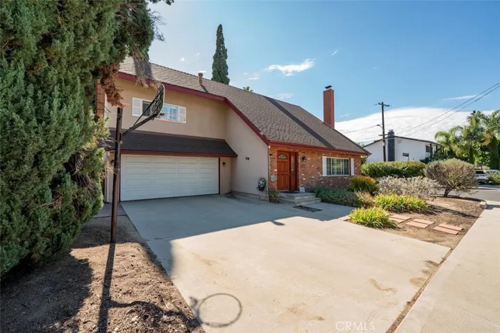 15410 Runnymede, Van Nuys, California 91406