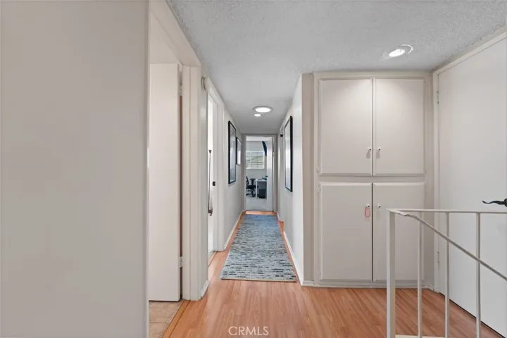 15410 Runnymede, Van Nuys, California 91406