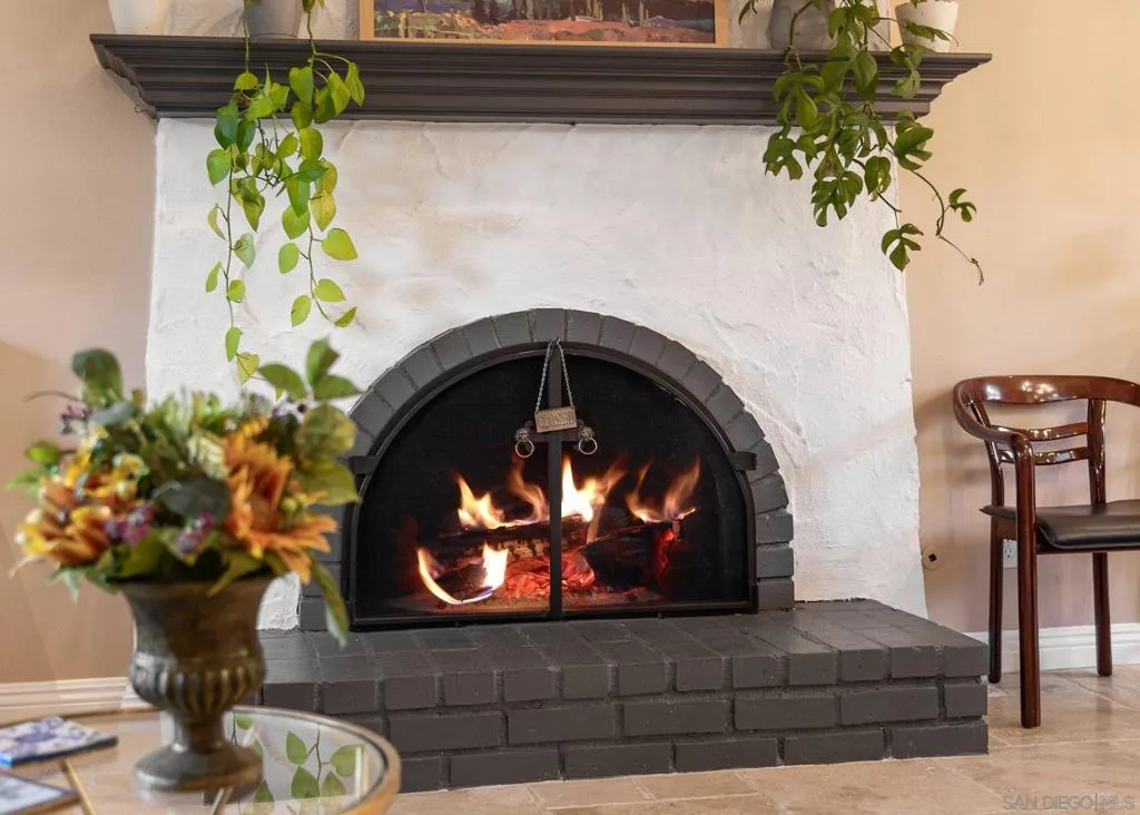 1322 Loma De Paz, Escondido, California 92027 home-pic-9