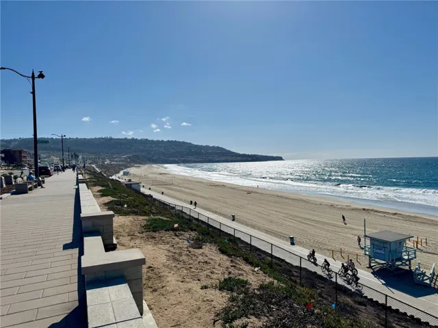 521 Avenue C B, Redondo Beach, California 90277
