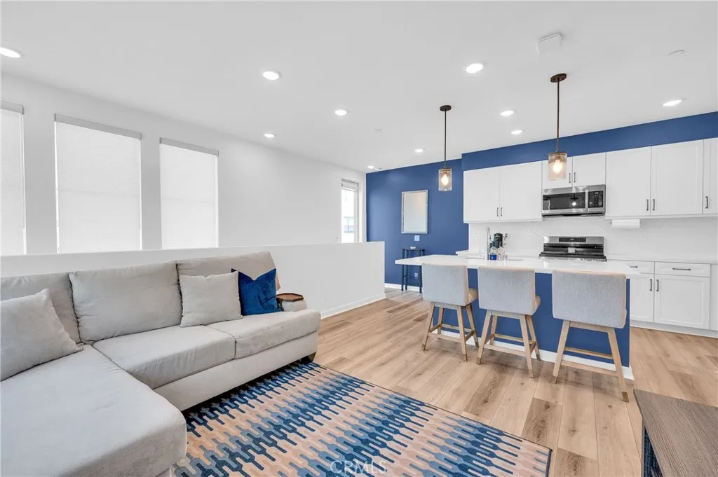 11042 Luminate Drive, Rancho Cucamonga, California 91730 home-pic-6