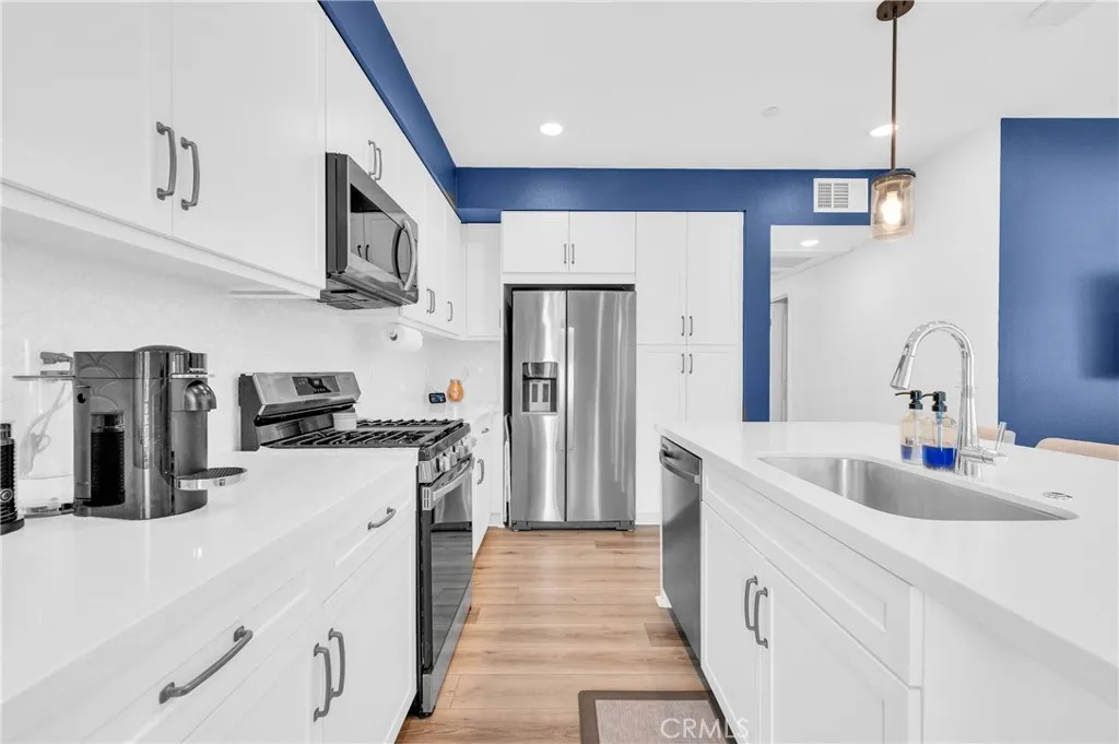 11042 Luminate Drive, Rancho Cucamonga, California 91730 home-pic-3
