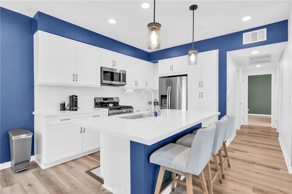 11042 Luminate Drive, Rancho Cucamonga, California 91730 home-pic-2