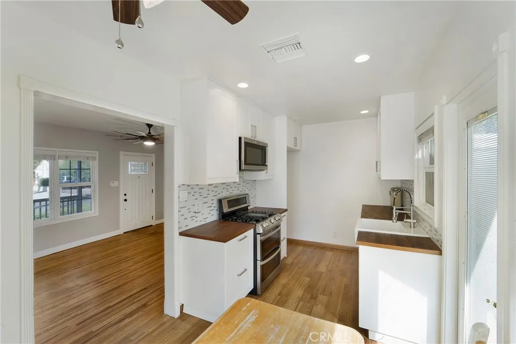 6068 Lawson Way, Riverside, California 92506 home-pic-12