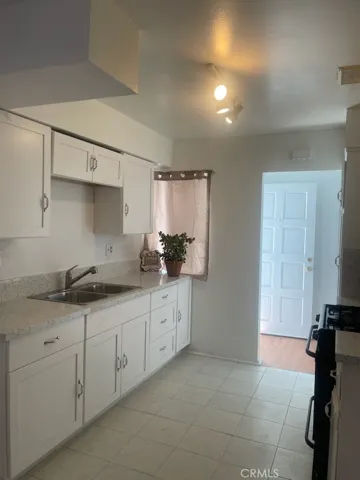 625 S Estudillo Avenue, San Jacinto, California 92583