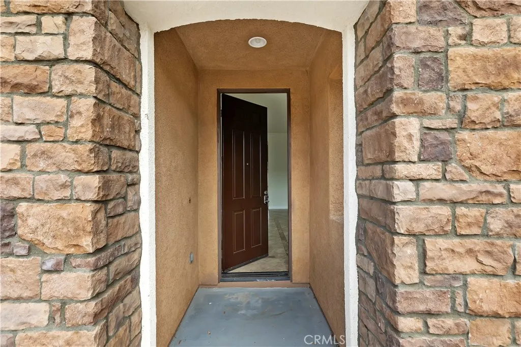 12286 Falling Branch Court, Riverside, California 92503 home-pic-5