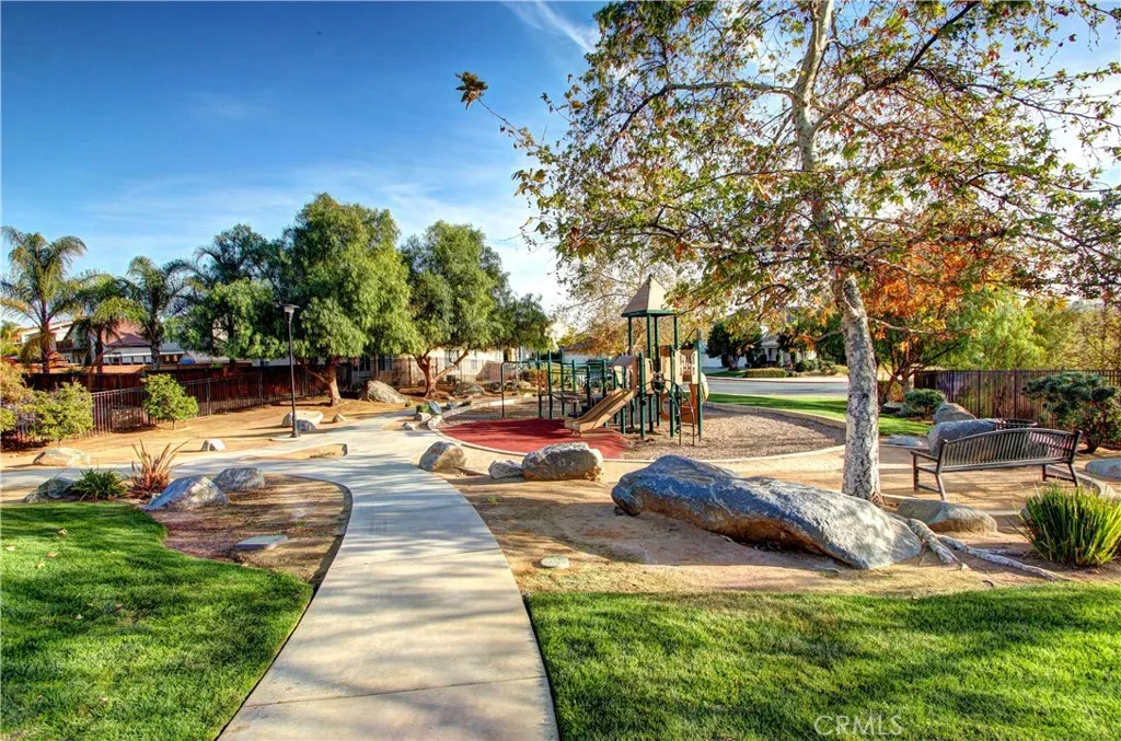 12286 Falling Branch Court, Riverside, California 92503 home-pic-44