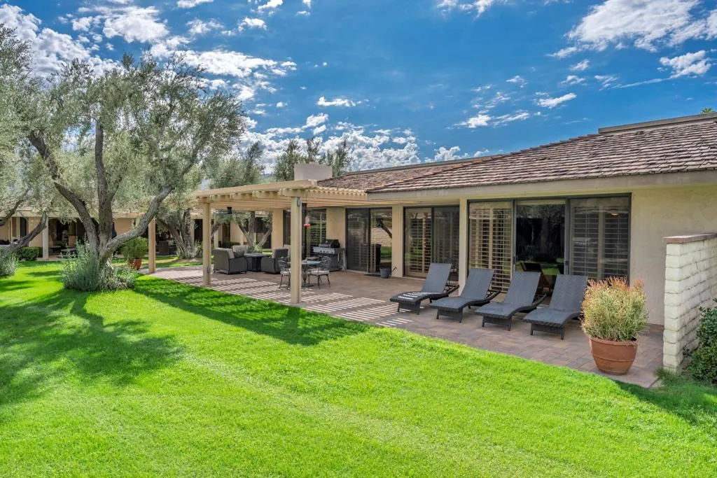 27 Cornell Drive, Rancho Mirage, California 92270 home-pic-1