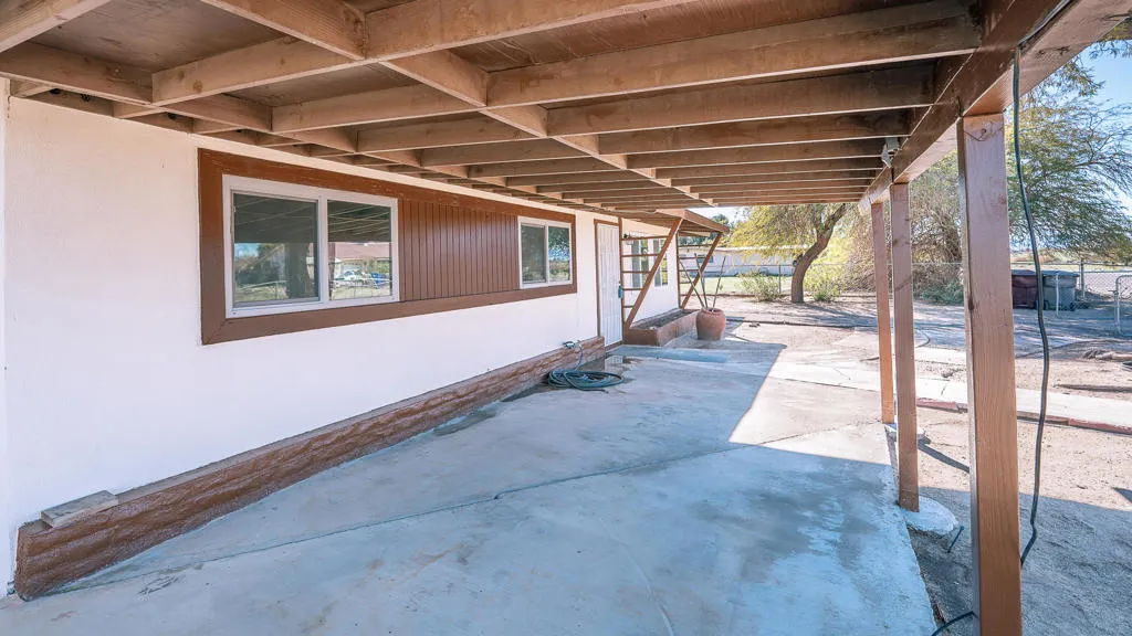 2338 Sand Ere Avenue, Thermal, California 92274 home-pic-6