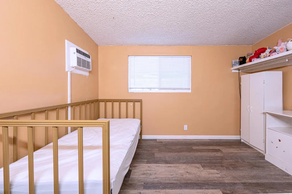 2338 Sand Ere Avenue, Thermal, California 92274 home-pic-29