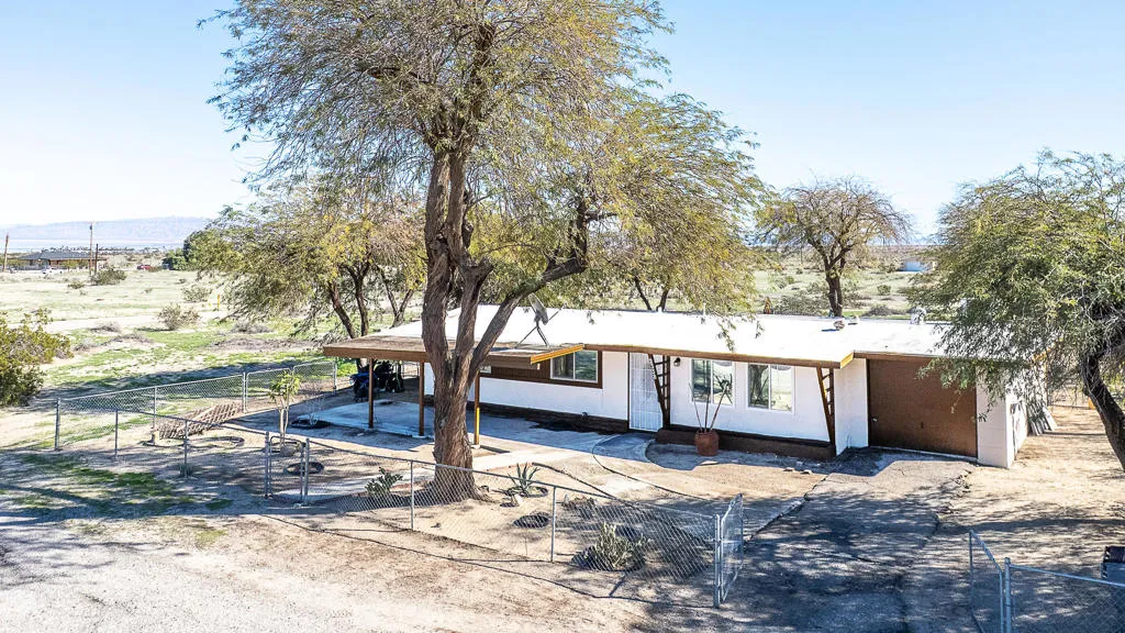 2338 Sand Ere Avenue, Thermal, California 92274 home-pic-3