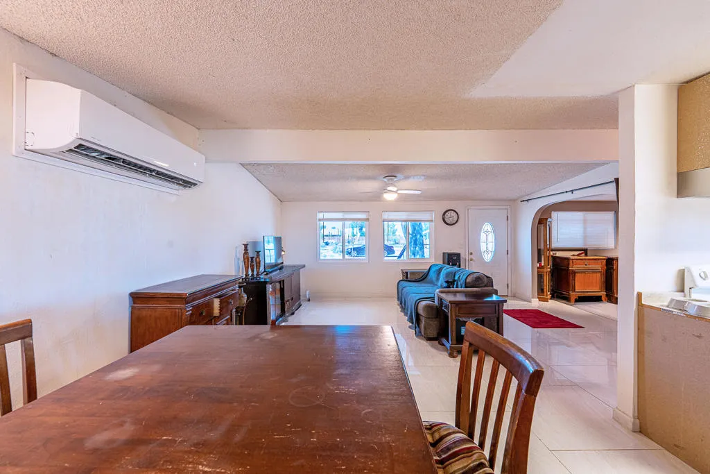 2338 Sand Ere Avenue, Thermal, California 92274 home-pic-28