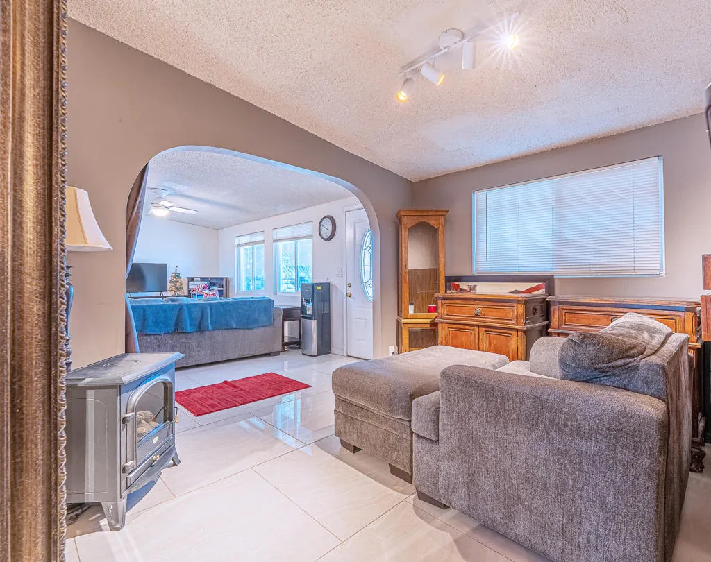 2338 Sand Ere Avenue, Thermal, California 92274 home-pic-20