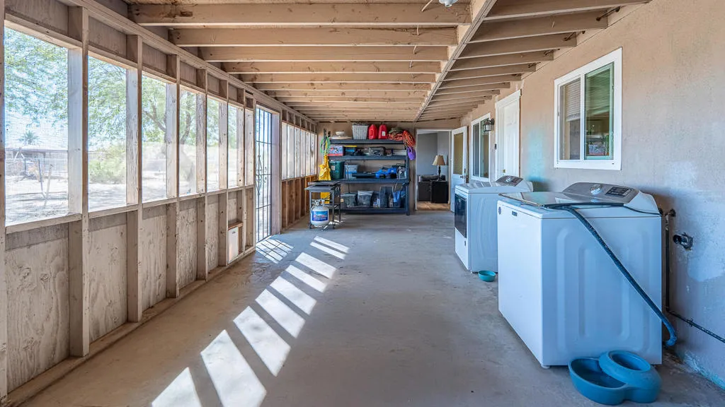 2338 Sand Ere Avenue, Thermal, California 92274 home-pic-38
