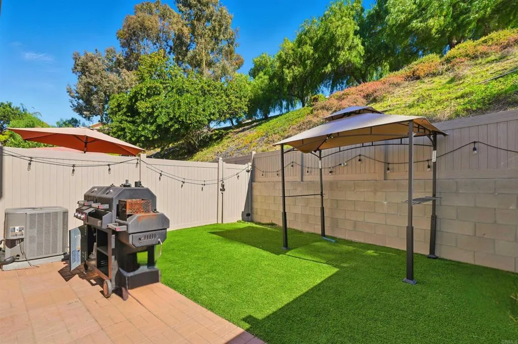 8765 Spring Canyon Drive, Spring Valley, California 91977 home-pic-18