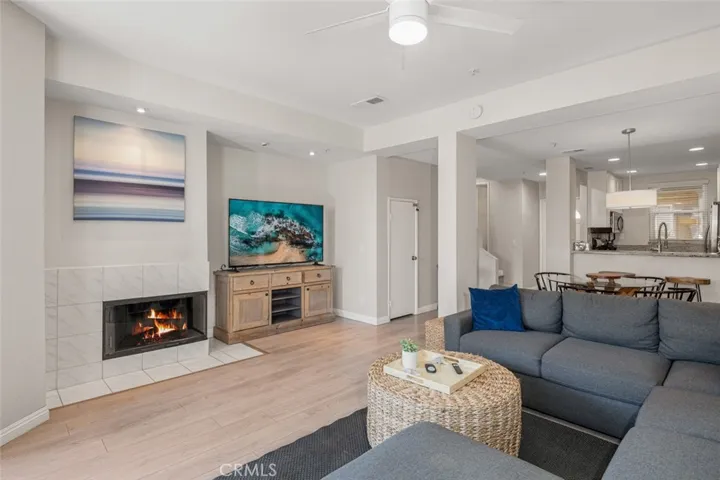 2000 Pacific Coast Hwy 102, Huntington Beach, California 92648