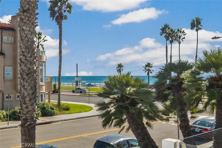 2000 Pacific Coast Hwy 102, Huntington Beach, California 92648