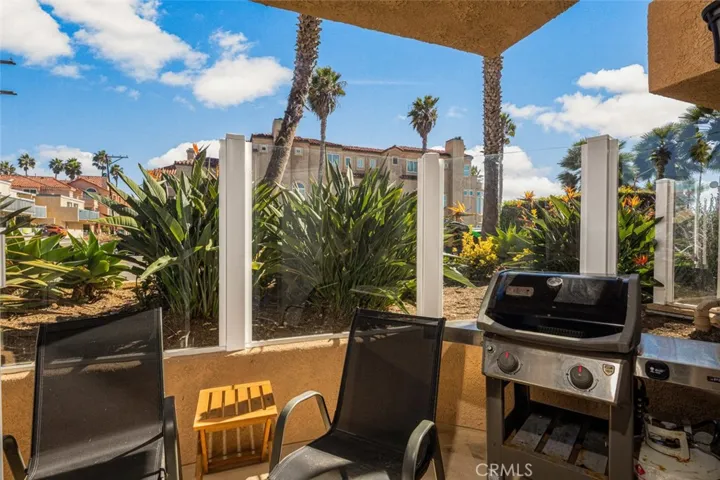 2000 Pacific Coast Hwy 102, Huntington Beach, California 92648
