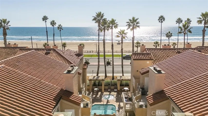 2000 Pacific Coast Hwy 102, Huntington Beach, California 92648