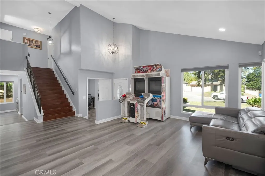 26 Viewpoint Circle, Pomona, California 91766 home-pic-6