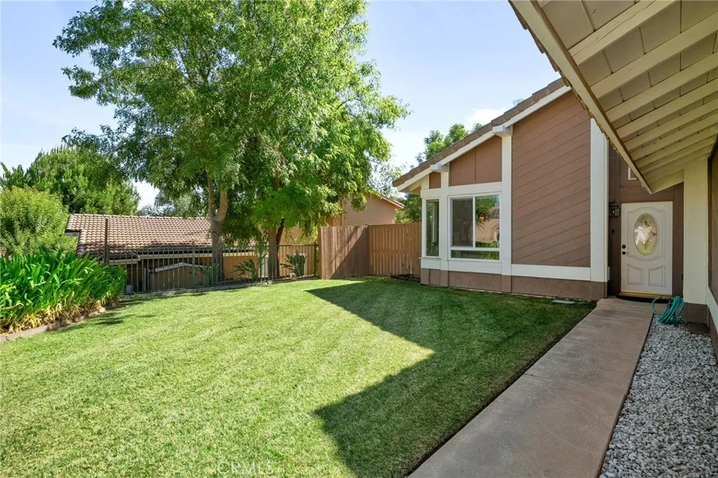 26 Viewpoint Circle, Pomona, California 91766 home-pic-2