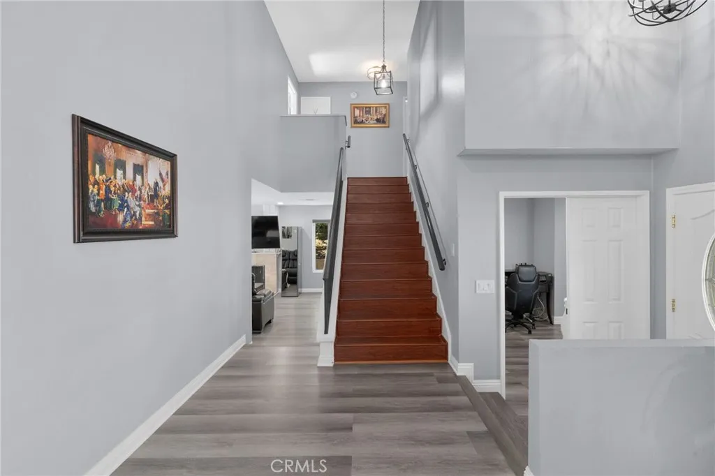 26 Viewpoint Circle, Pomona, California 91766 home-pic-8