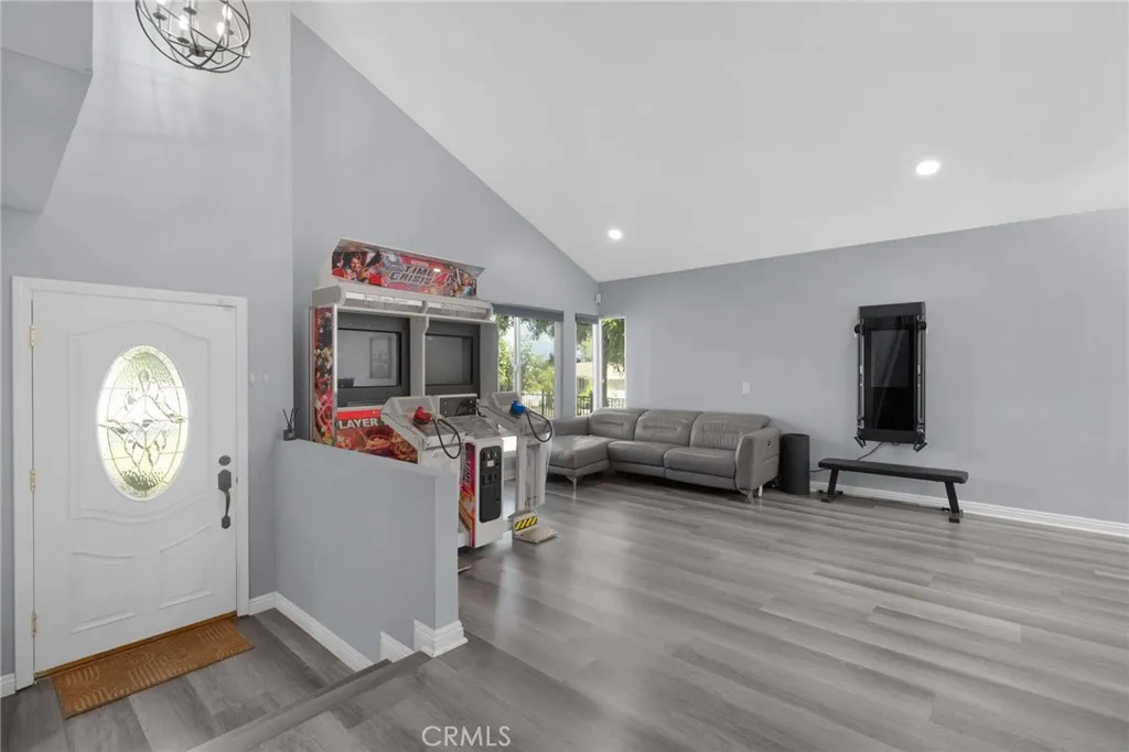 26 Viewpoint Circle, Pomona, California 91766 home-pic-5