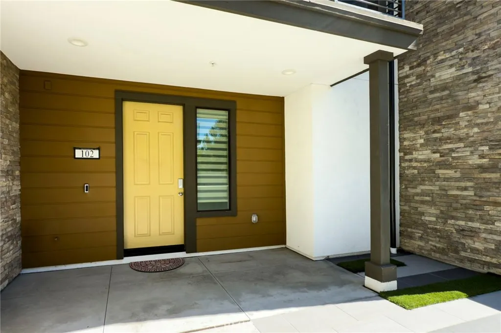 102 Sawbuck, Irvine, California 92618 home-pic-26