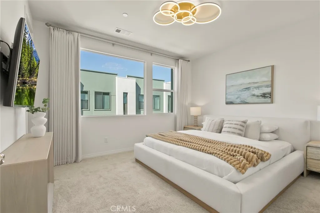 102 Sawbuck, Irvine, California 92618 home-pic-13