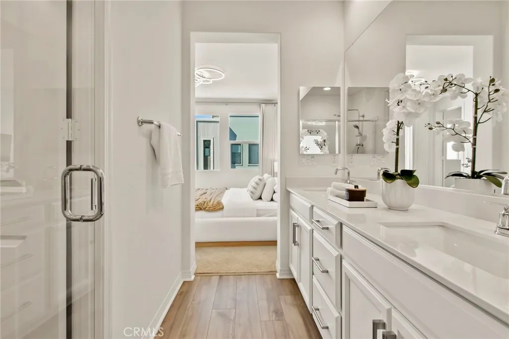 102 Sawbuck, Irvine, California 92618 home-pic-17