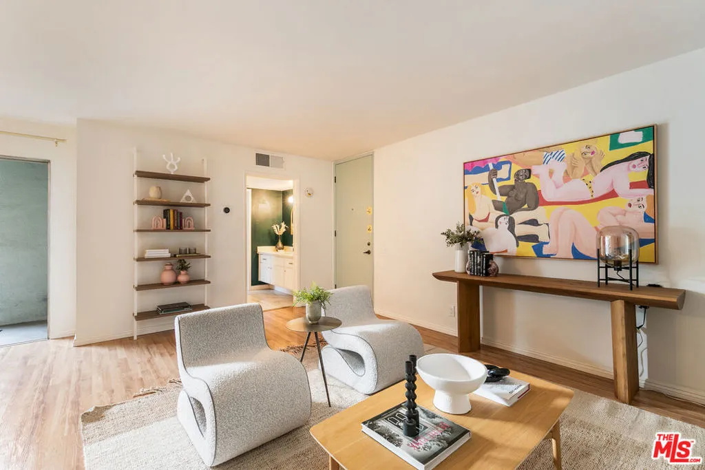 532 N Rossmore Avenue 406, Los Angeles, California 90004 home-pic-8