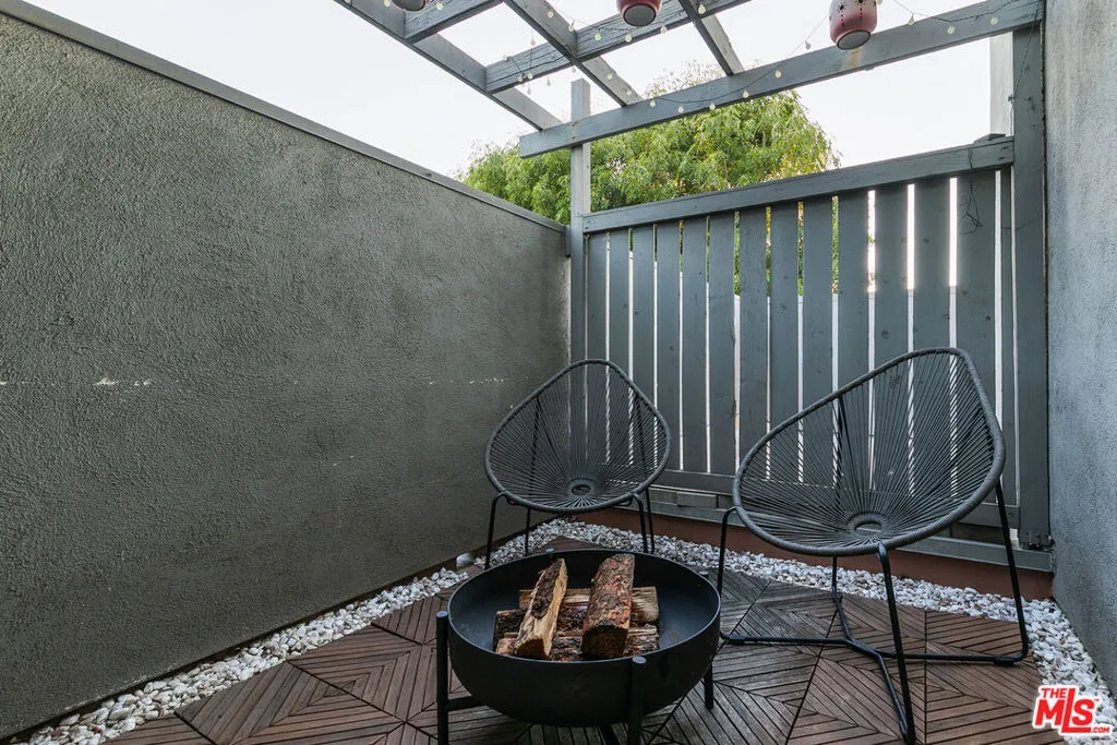 532 N Rossmore Avenue 406, Los Angeles, California 90004 home-pic-15