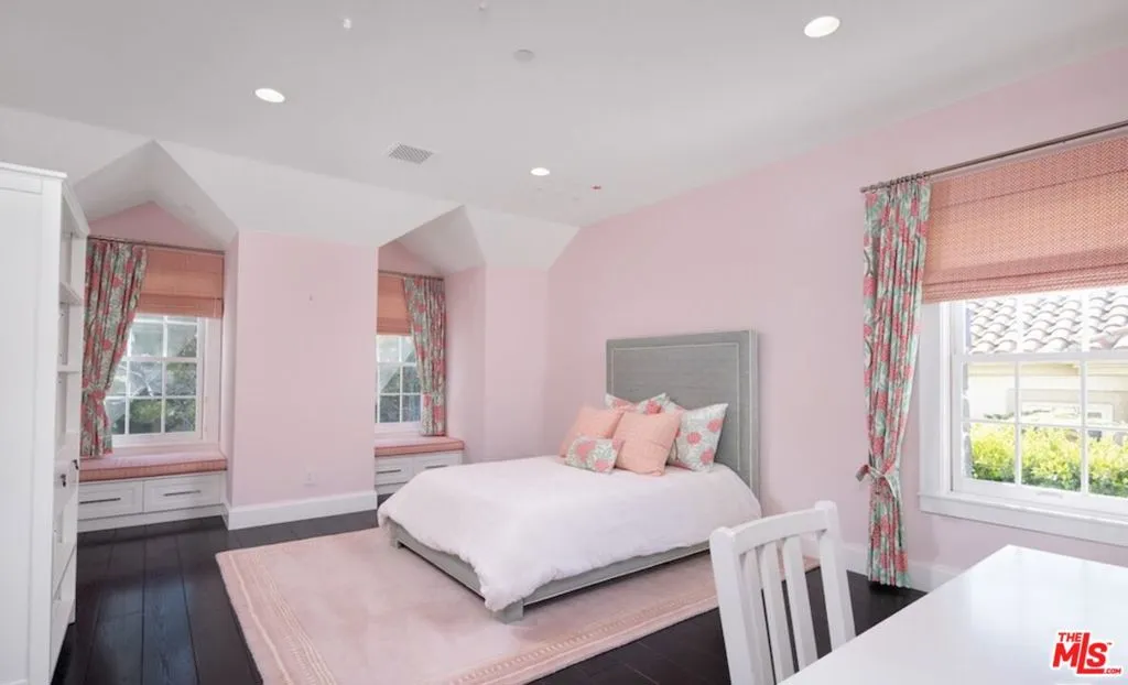 2311 Worthing Lane, Los Angeles, California 90077 home-pic-21