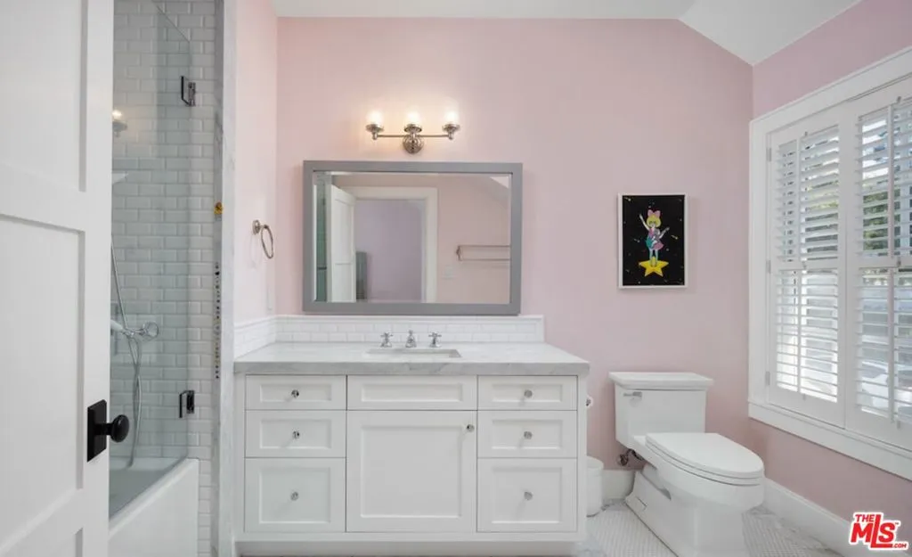 2311 Worthing Lane, Los Angeles, California 90077 home-pic-22