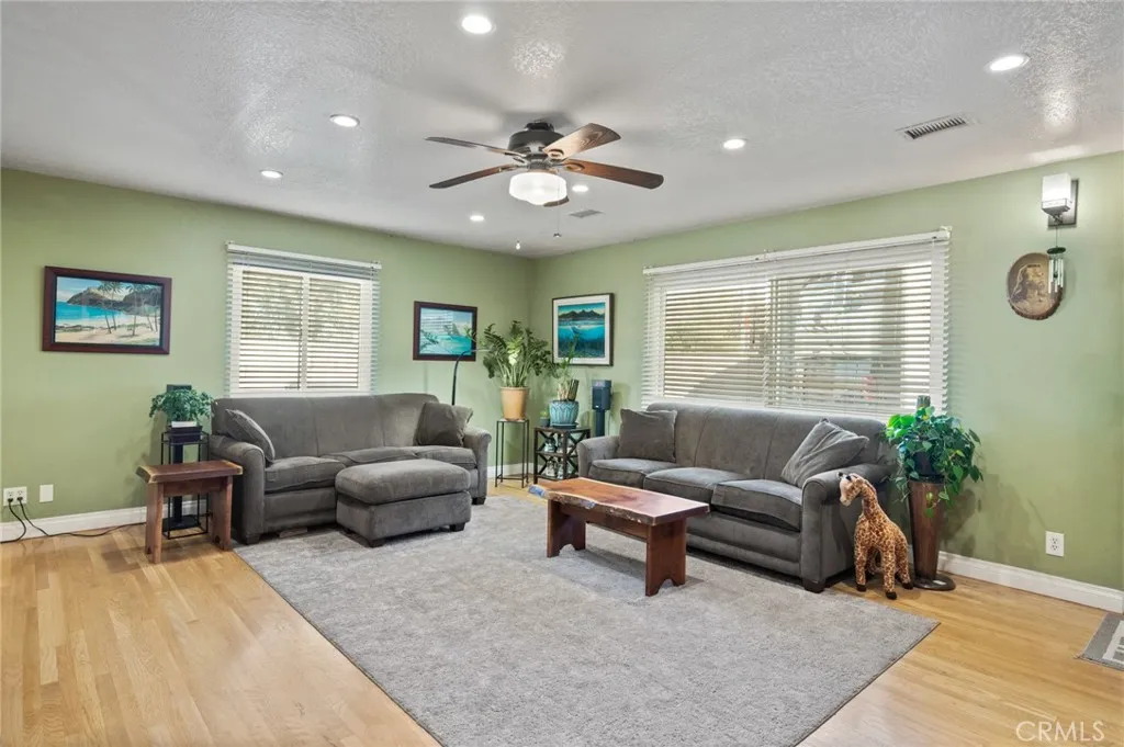 18724 S Brighton, Gardena, California 90248 home-pic-15