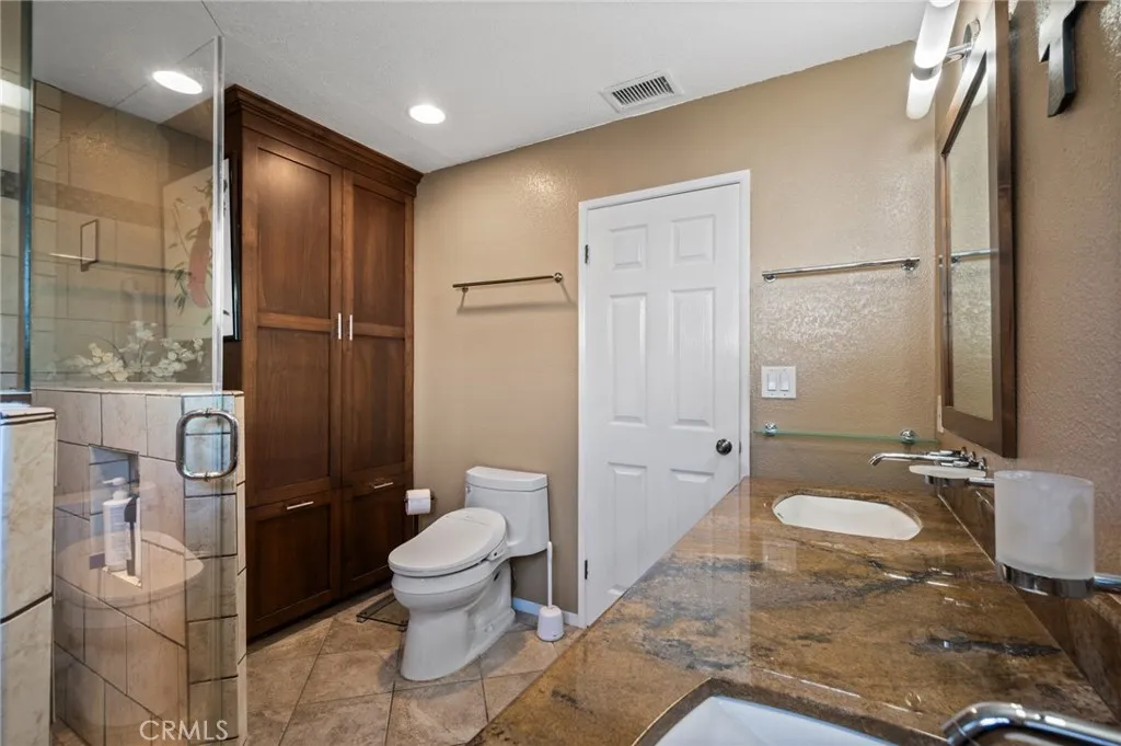 18724 S Brighton, Gardena, California 90248 home-pic-22