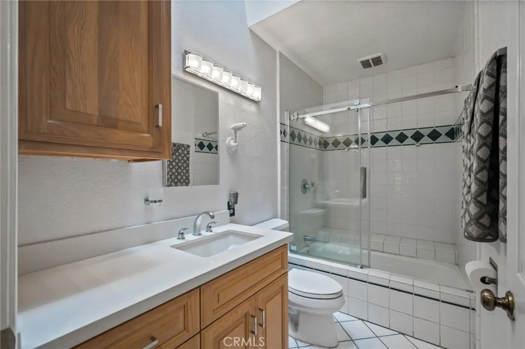 18724 S Brighton, Gardena, California 90248 home-pic-18