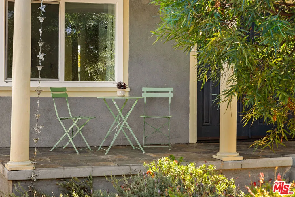 5748 7th Avenue, Los Angeles, California 90043 home-pic-3