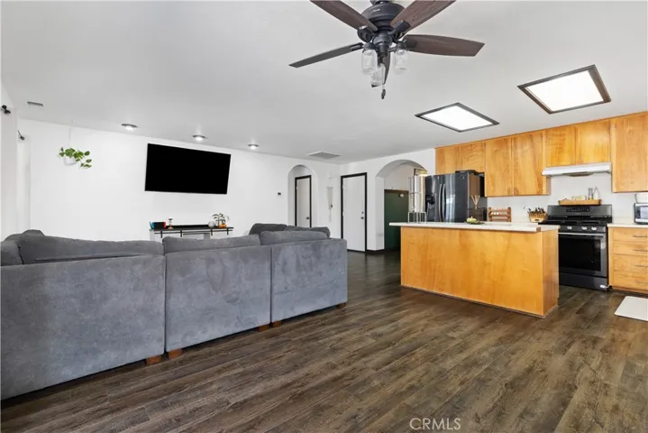 158 Calle Arroyo, Shandon, California 93461