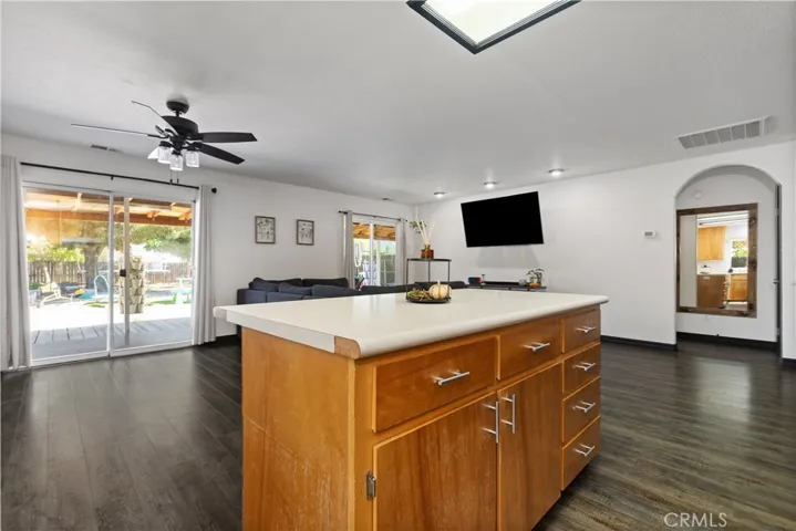 158 Calle Arroyo, Shandon, California 93461